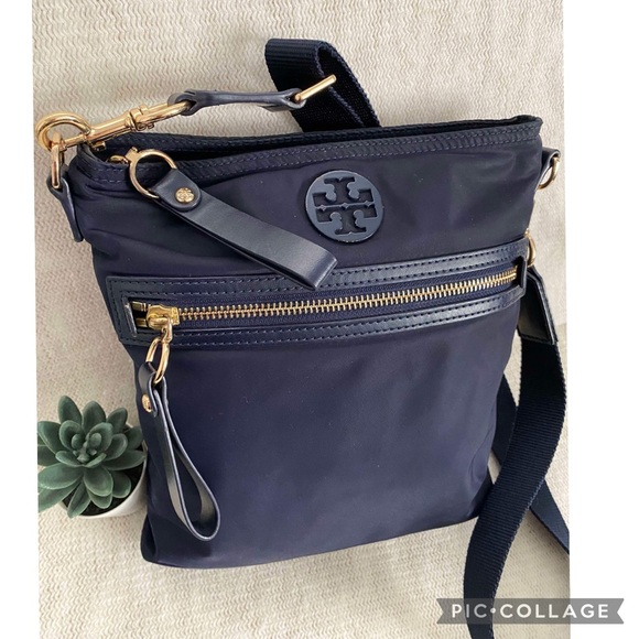 Tory Burch Handbags - Tory Burch Crossbody Bag